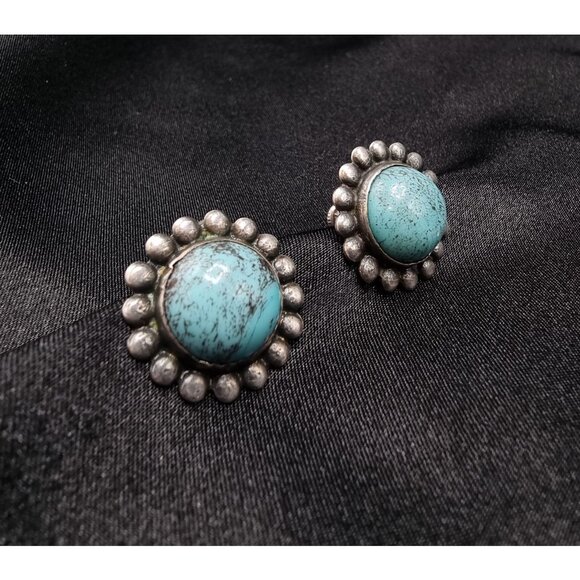 Vintage Sterling Silver Turquoise Earrings With Floral Design Round Cabochon - Picture 3 of 5